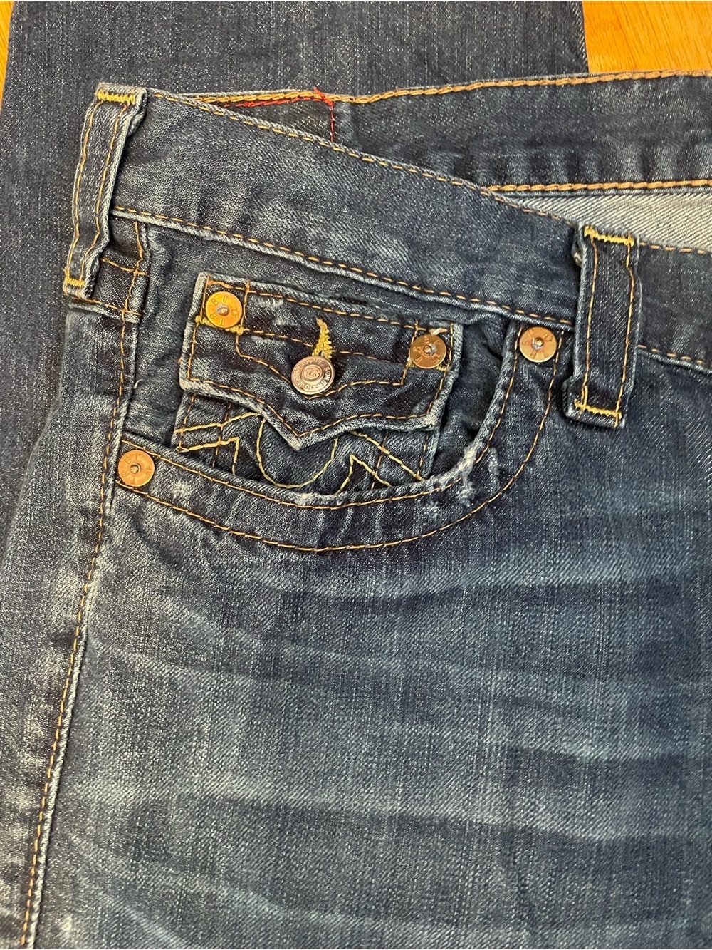 True Religion Men’s Distressed Denim Jordan Jeans - Picture 2 of 15
